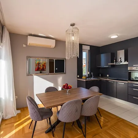Apartment Haja